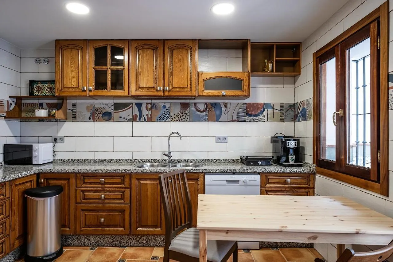 Tadawn Literary Coliving Bed & Breakfast Estepona